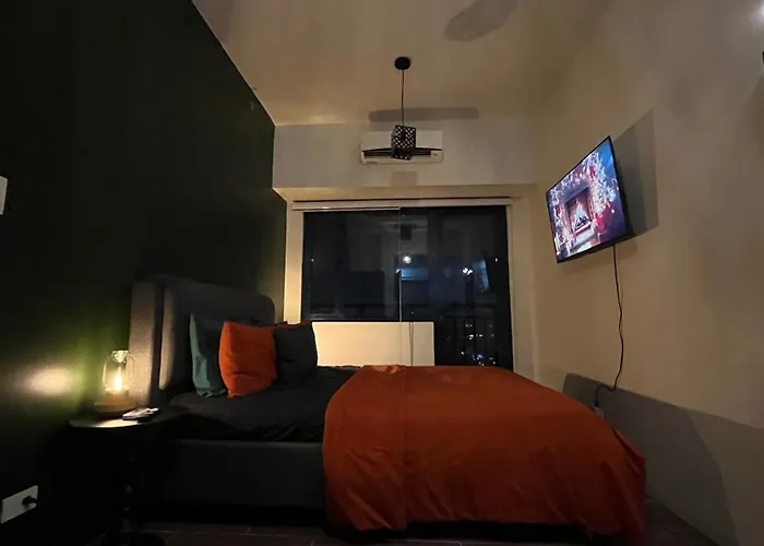 Air Residences Minimal Style Unit W Balcony - Near Trident Tower And Salcedo アパート マニラ市