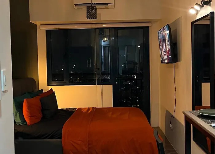 Air Residences Minimal Style Unit W Balcony - Near Trident Tower And Salcedo * マニラ市