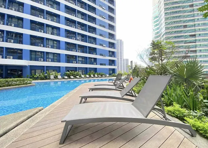 Air Residences Minimal Style Unit W Balcony - Near Trident Tower And Salcedo アパート マニラ市